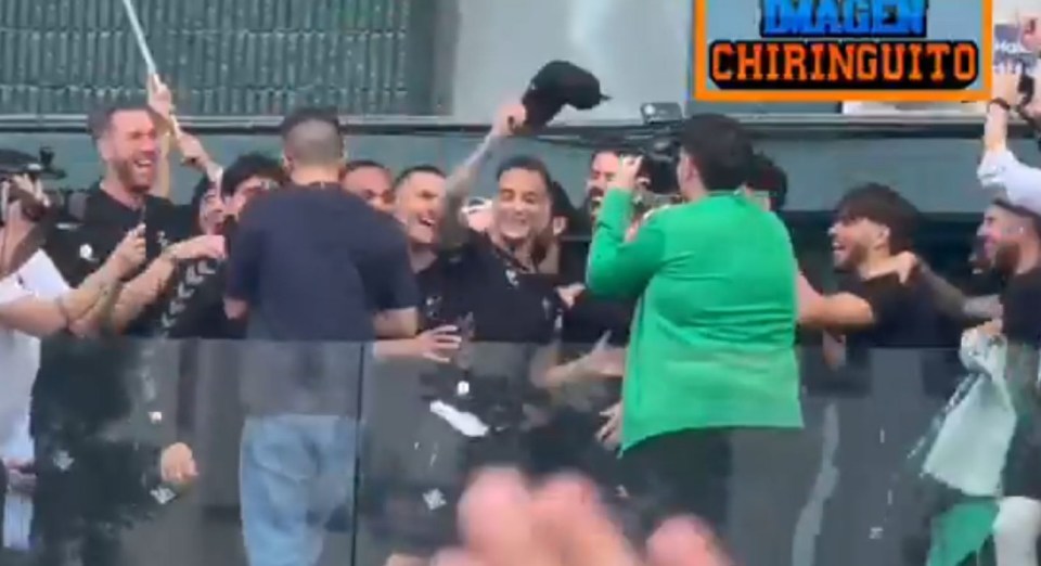 Antony and Betis celebrate
