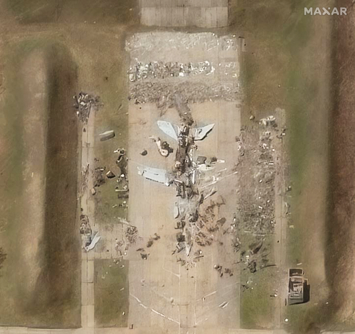Aerial view of airplane wreckage.