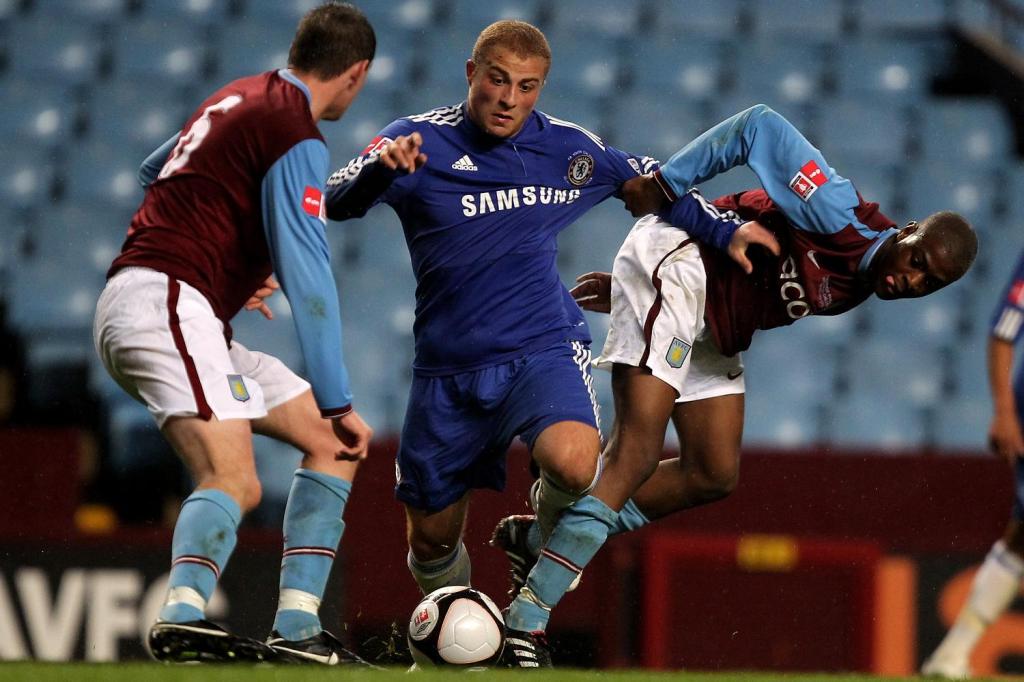 Despite becoming a key player for Chelsea's U21s, Tore was unable to break into the first-team squad