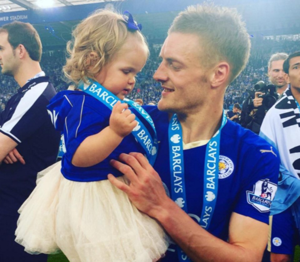 Jamie vardy celebrating with daughter