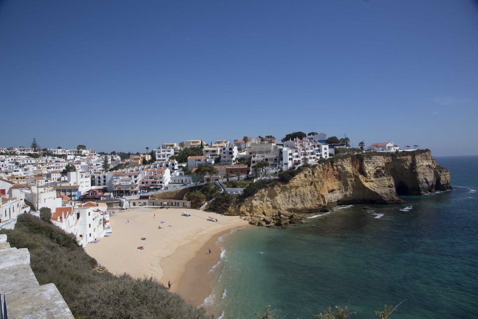 Praia Do Carvoeiro