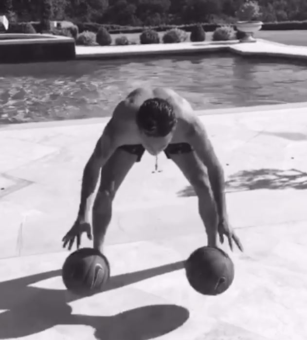 Neymar shows off his basketball skills while enjoying himself in sunny California