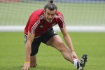 Bale trains as Wales prepare for their opening game against Slovakia