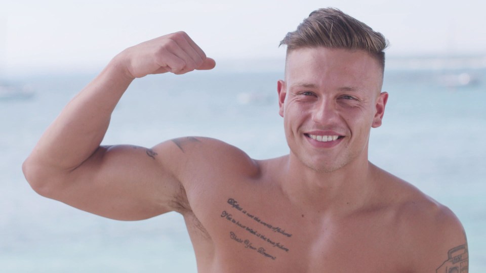Ready for a fight? Alex Bowen has already branded fellow Islanders "fake".