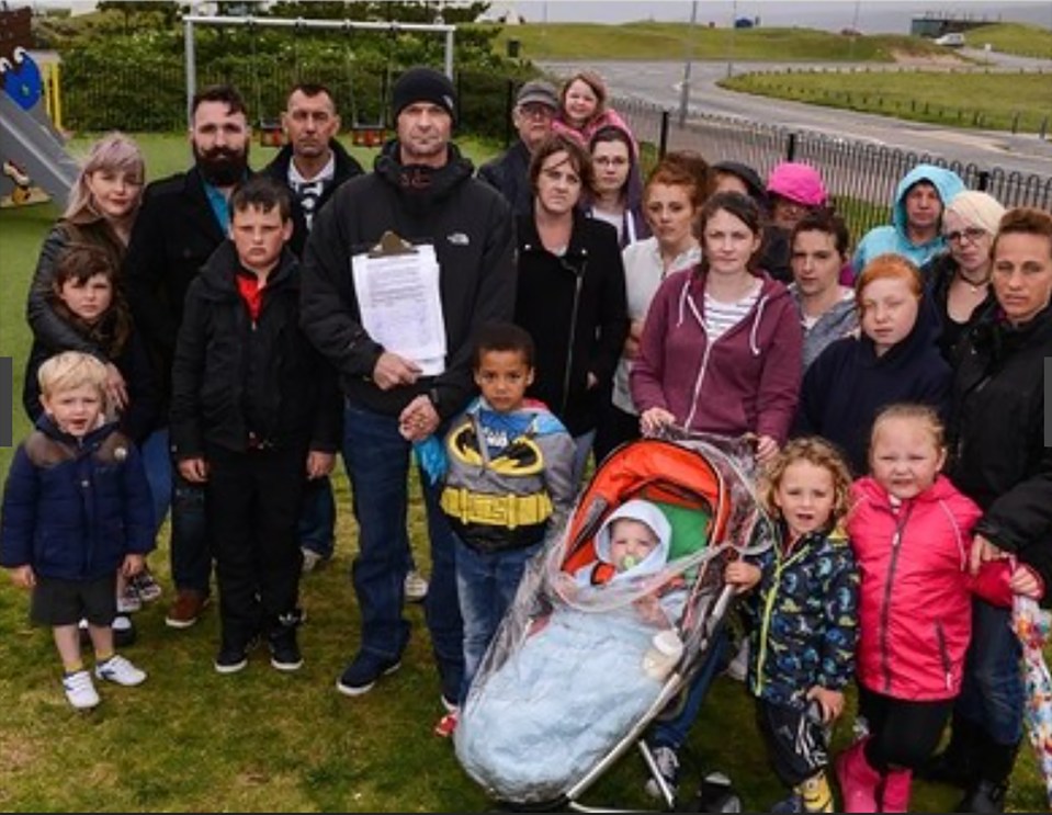 Spencer Beynon pictured with Llanelli residents after setting up a Community Organised Protective Patrol in his town Read more: http://www.southwales-eveningpost.co.uk/Tributes-paid-million-Llanelli-serviceman-Spencer/story-29403643-detail/story.html#ixzz4BeFEY6IT Follow us: @SWEveningPost on Twitter | SWEveningPost on Facebook