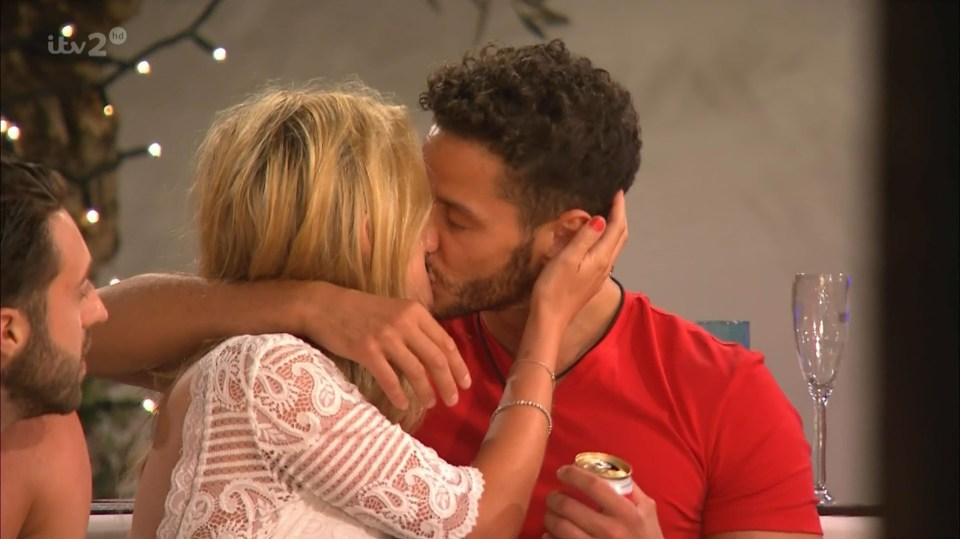 Zara snogged Coronation Street actor Ryan Thomas’ brother Scott