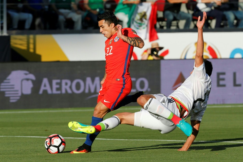 Puch fires in the opening goal to set Chile on their way