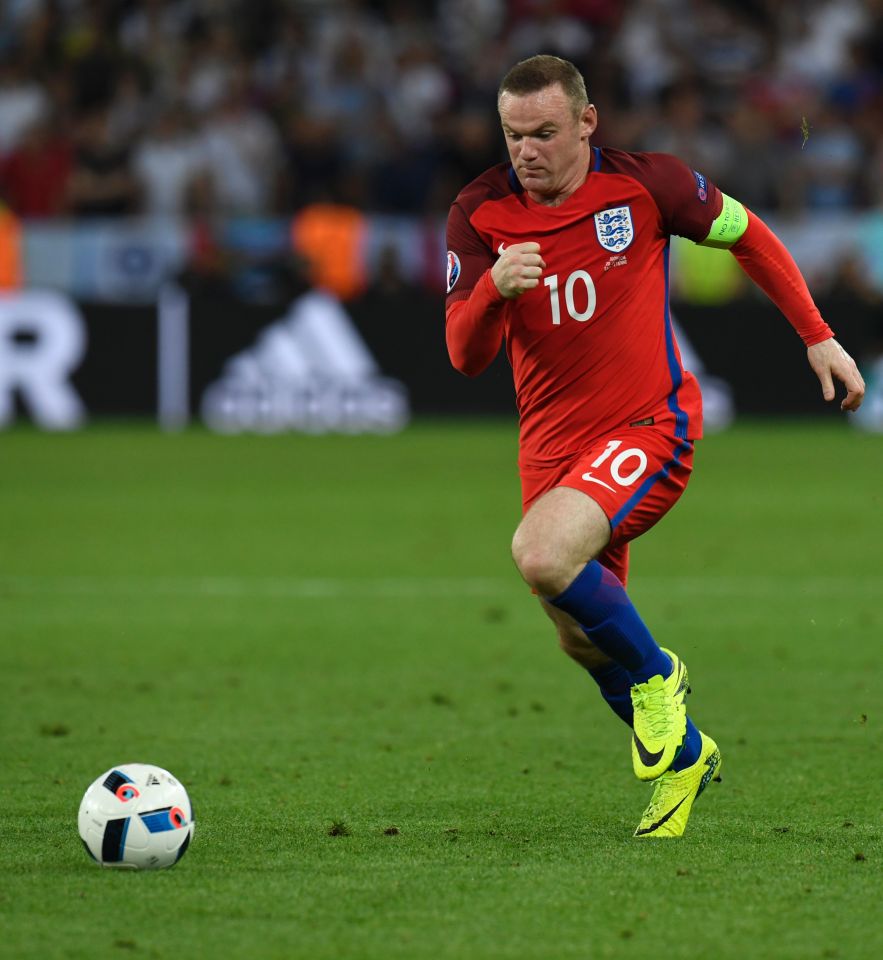 Wayne Rooney says England are aiming higher than reaching the quarter-finals
