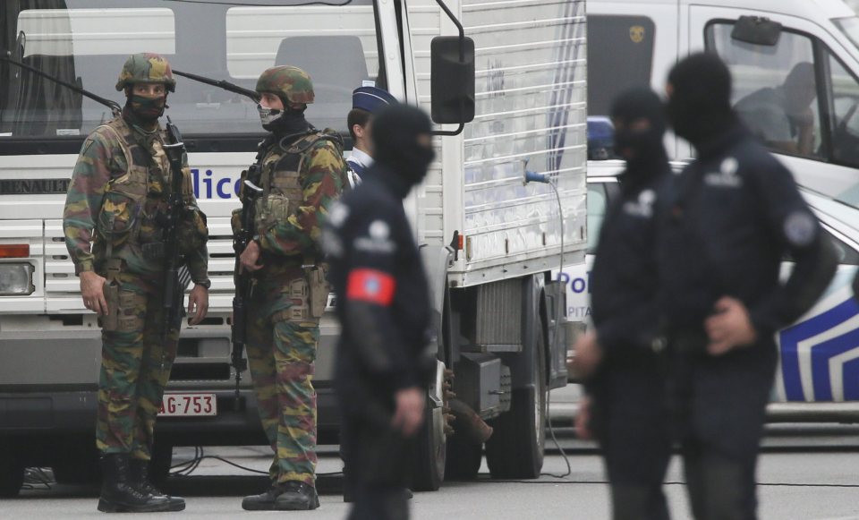 Police is blocking access to City 2 shopping mall during an anti terrorist operation