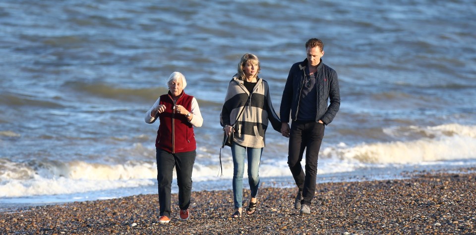 Taylor Swift and Tom Hiddleston