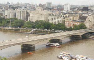 Schoolgirl, 15, missing after falling into river from notorious suicide spot Waterloo Bridge