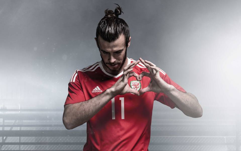 Gareth Bale told reporters the crest on his shirt is his only inspiration