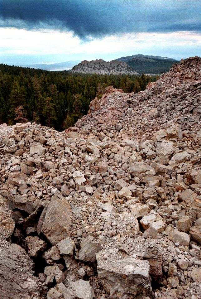 Whilst some buildings still stand, most have collapsed into the desert or been raided by scavengers