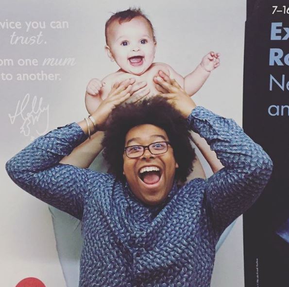 Holly started the photobomb campaign by sharing this hilarious picture
