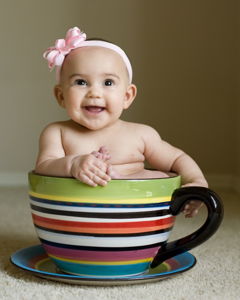 Drinking tea can harm your unborn child and if breastfeeding if can make your child ill.
