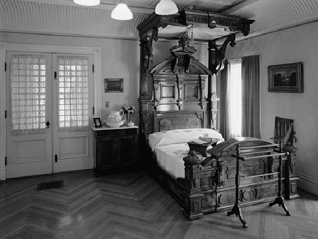 Winchester became trapped in her bedroom during the 1906 San Francisco earthquake