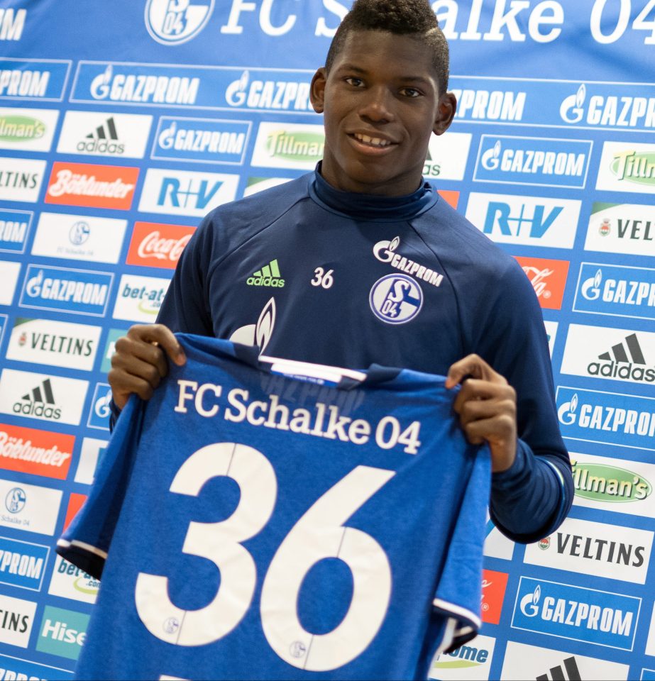FC Schalke 04 new arrival Breel Embolo poses with his jersey