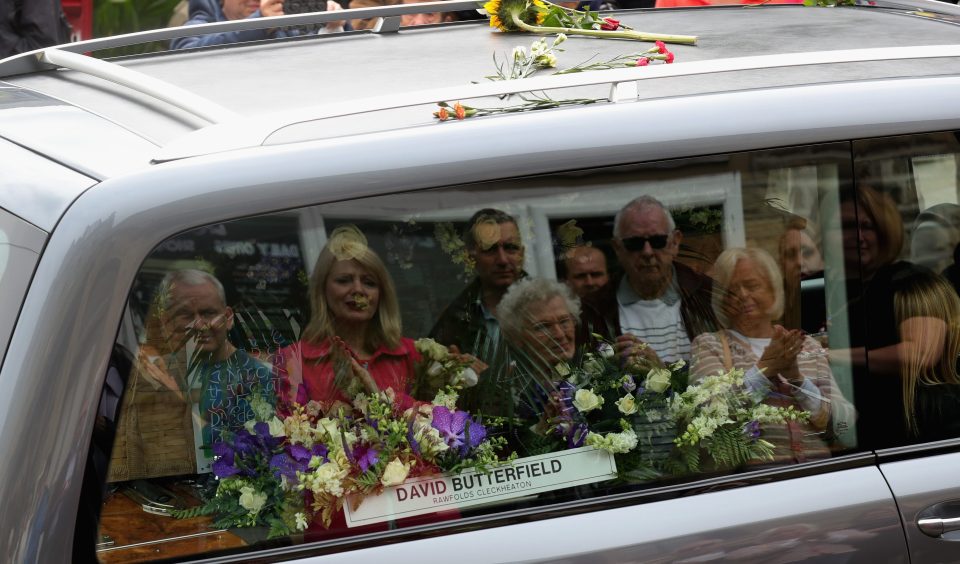 People were seen applauding Jo for everything she had achieved as her coffin was carried past them in the hearse