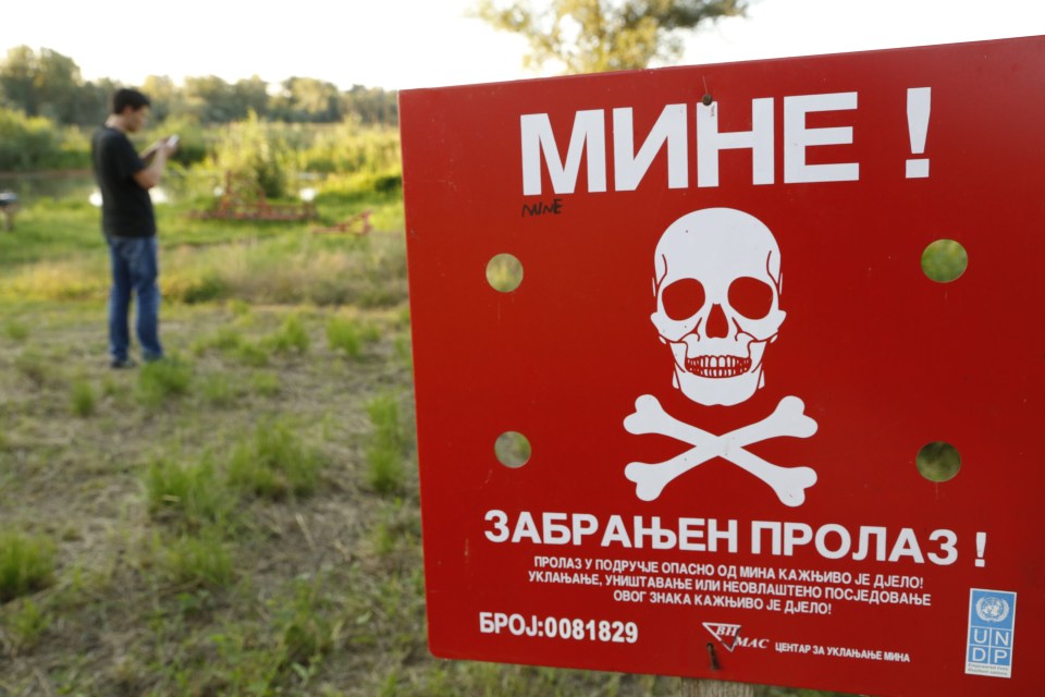 Bosnian Pokemon fans are ignoring mine warning signs
