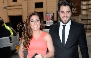 Nikki Sanderson, Greg Whitehurst
