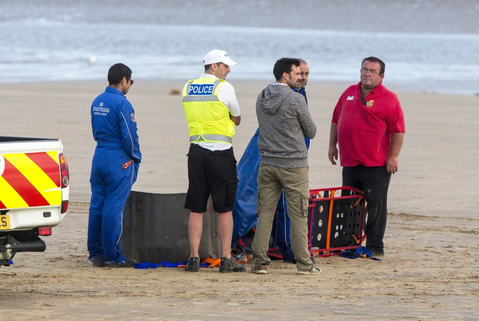 FAMEFLYNET - Body Found In Camber Sands Where Teenage Male Went Missing