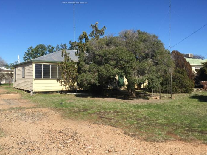 A town in Australia is up for auction with no reserve price 