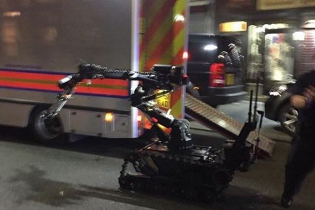 Camden Lock bomb scare