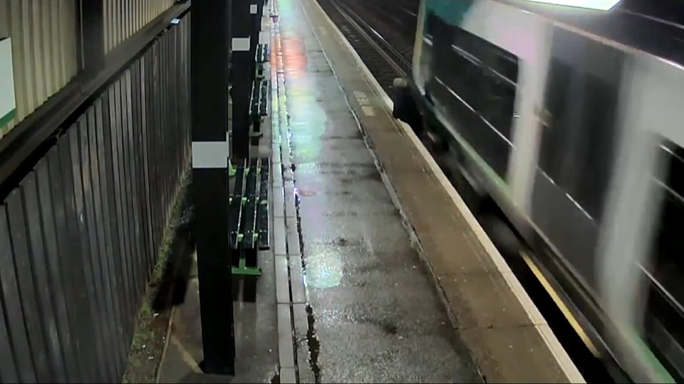Real tracks Real life Real trains WARNING clip 001 160727.00_00_08_16.Still005