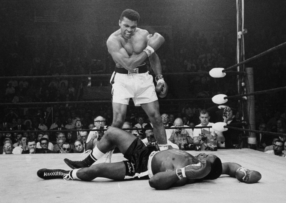 Muhammed Ali's win over Sonny Liston sparked this sensational snap