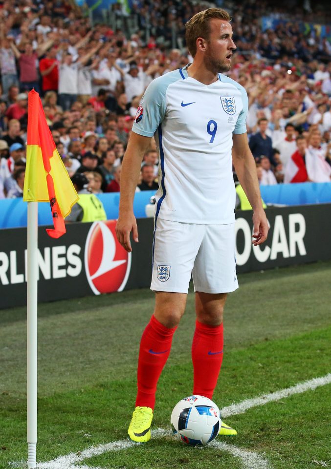 Kane was given corner duties in Englands failed Euro 2016 campaign