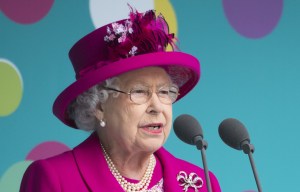 'SAS' nutter and Queen fanatic on the run after being found outside Buckingham Palace with knives