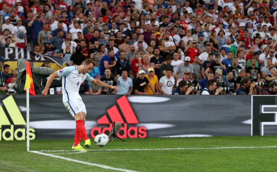 Kane was bizarrely asked to take corners at Euro 2016 by former boss Roy Hodgson 