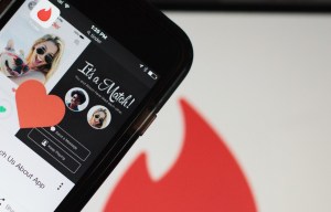 Indian Dating Apps Tread Warily in Nation of Arranged Marriages