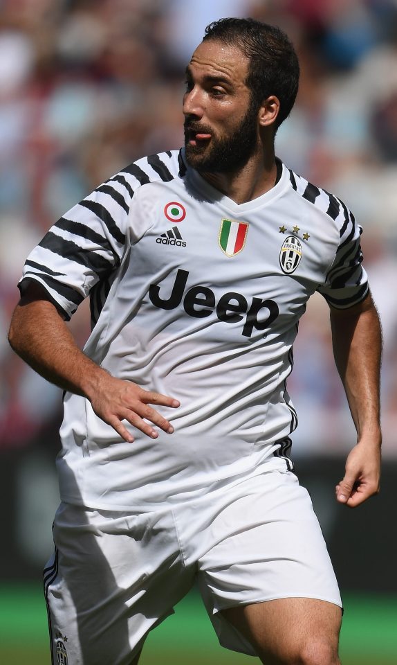 Higuin replaced at half-time but to litle effect