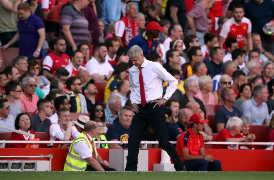 Ian Wright has slated Arsene Wenger following his turbulent summer