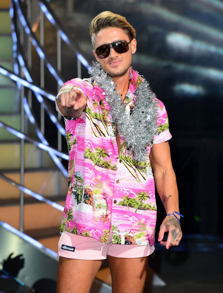 Stephen Bear voted Chloe to be the first person to leave Ex on the Beach in a recent episode