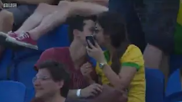 Kiss cam