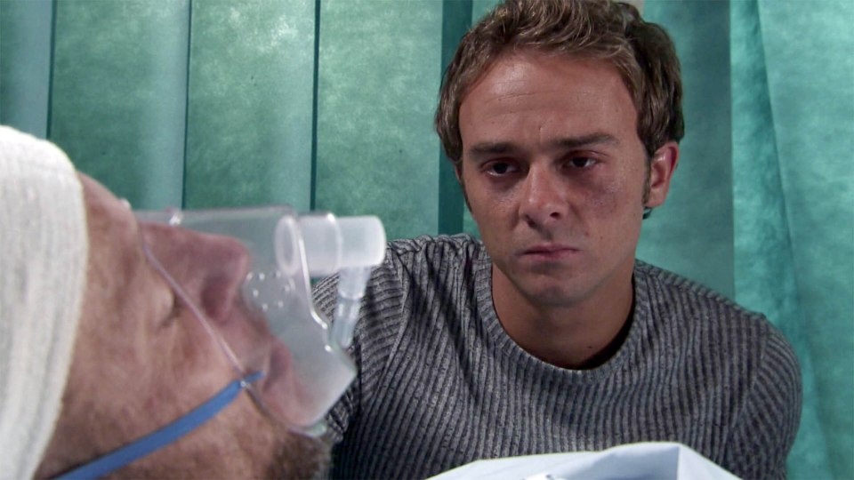 Despite getting a beating, David Platt sets his sights once more on his revenge plan and heads to the hospital where Macca lies fighting for his life…