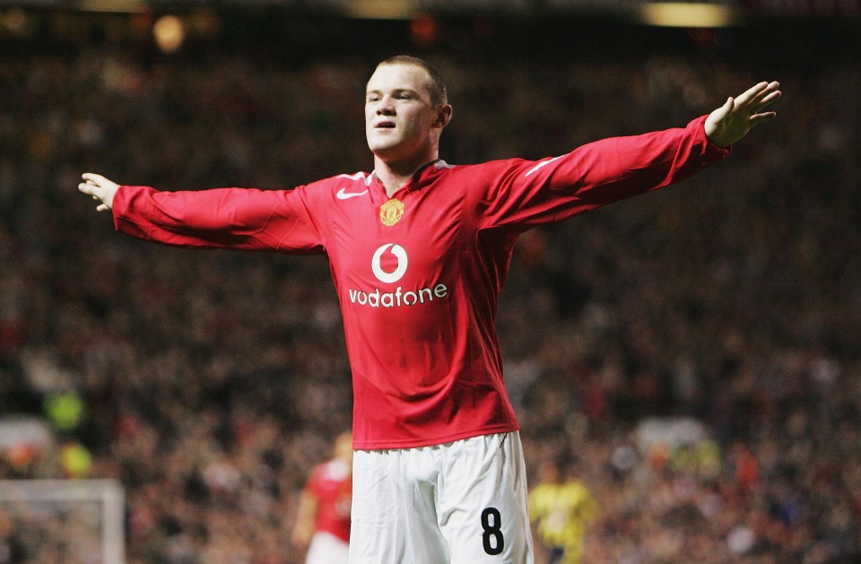 MANCHESTER, ENGLAND - SEPTEMBER 28: Wayne Rooney of Manchester United celebrates his second goal during the UEFA Champions League Group D match between Manchester United and Fenerbahce SK at Old Trafford on September 28, 2004 in Manchester, England. (Photo by Laurence Griffiths/Getty Images)