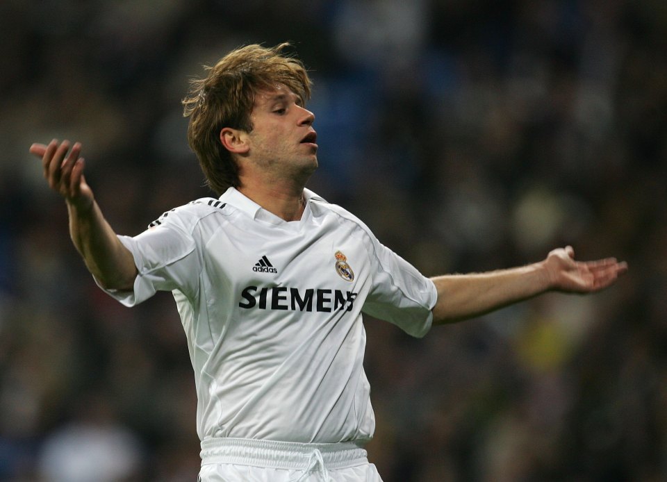 MADRID, SPAIN - JANUARY 21: Antonio Cassano of Real Madrid urges on the fans during a Primera Liga match between Real Madrid and Cadiz at the Santiago Bernabeu stadium on January 21, 2006 in Madrid, Spain. (Photo by Denis Doyle/Getty Images)