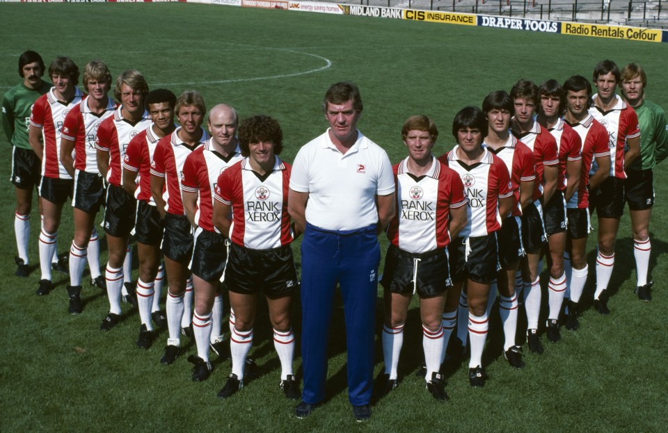 Sport, Football, pic: 1981, Southampton F,C, First Team Squad, 1981-1982, left-right, Ivan Katalinic, Mike Channon, Malcolm Waldron, Nick Holmes, Reuben Agboola, Graham Baker, David Armstrong, Kevin Keegan, Lawrie McMenemy (Manager), Alan Ball, Steve Moran, Steve Williams, Trevor Hebberd, Dave Watson, Ivan Golac, Chris Nicholl, Peter Wells (Photo by Bob Thomas/Getty Images)