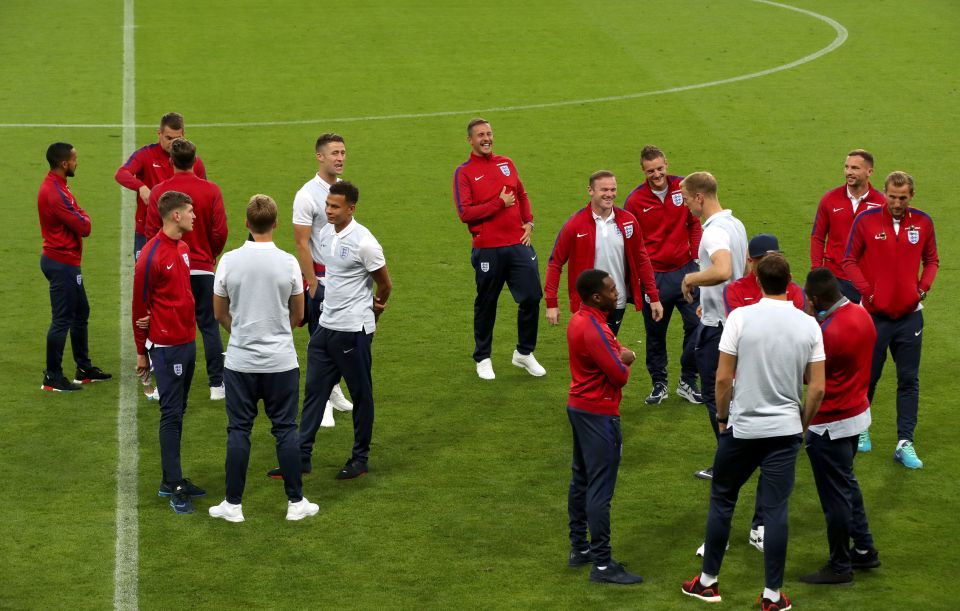 The players held an informal meeting and the playing surface looked in good condition