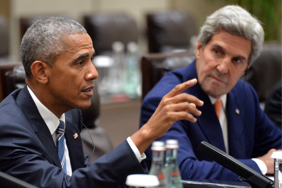 Obama flanked by US Secretary of State John Kerry met with Russian counterparts to discuss Syria, cyber security and Ukraine 
