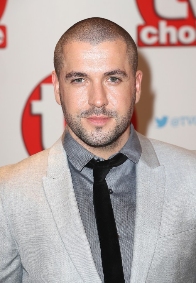 Corrie hunk Shayne Ward saw Joan's play in Manchester last week 