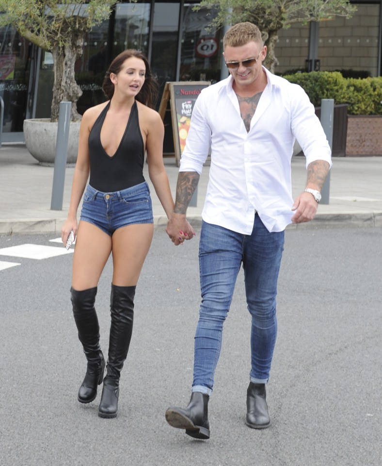 The reality stars, who both fame fame on the MTV show, were spotted dining out at Nandos 