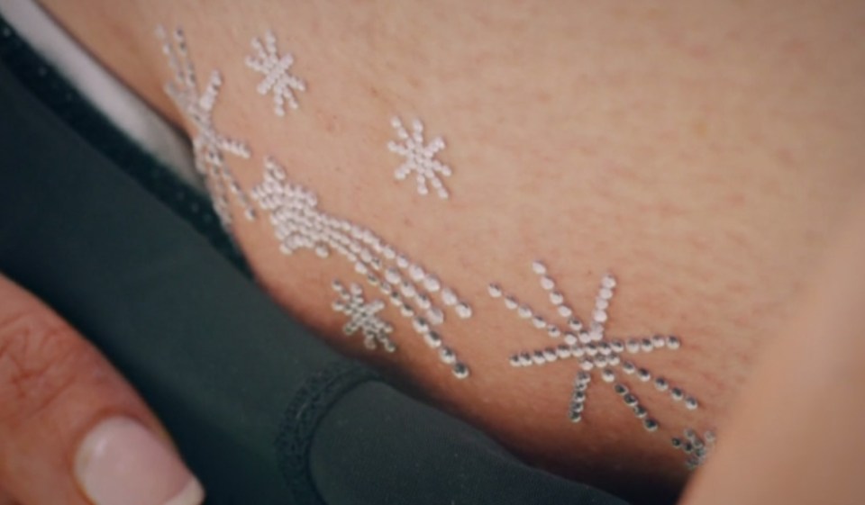 The bejazzle is revealed and Ottavio loves it