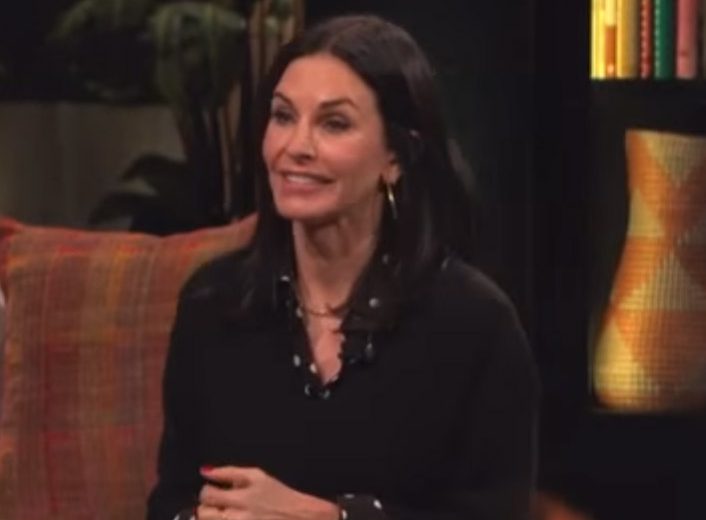 Courteney Cox had the task of describing the Friends trivia 