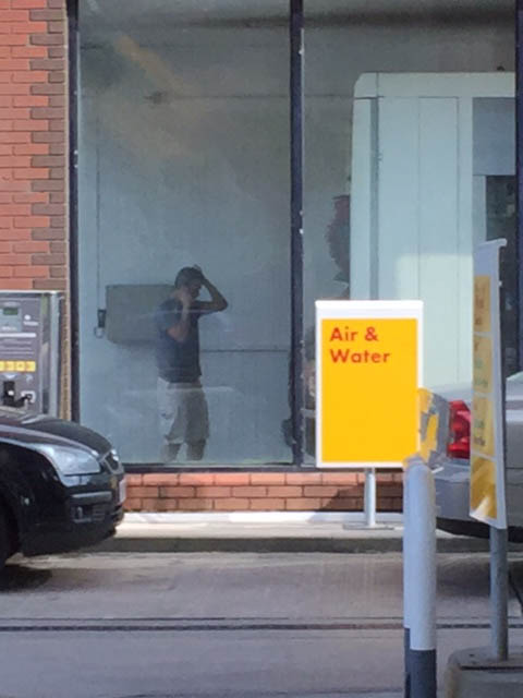 The footie idol was seen ranting on the phone after his range rover got stuck in the car wash
