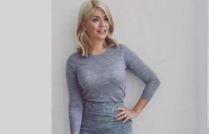 This Morning star Holly Willoughby says women should always offer to pay on the first date