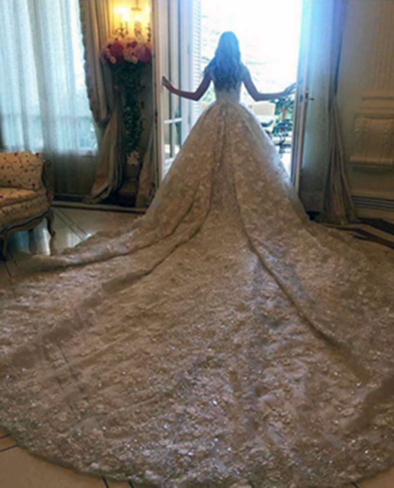 Elina Bazhaeva, 21, got married in a stunning £240k wedding dress